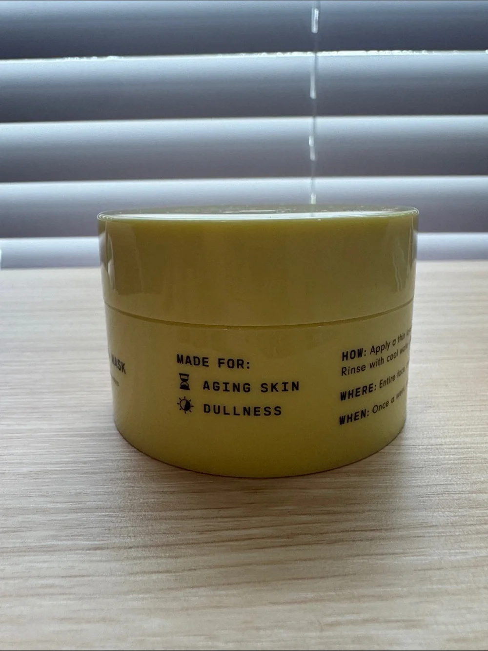 Versed Instant Resurfacer Exfoliating Face Mask — Yellow